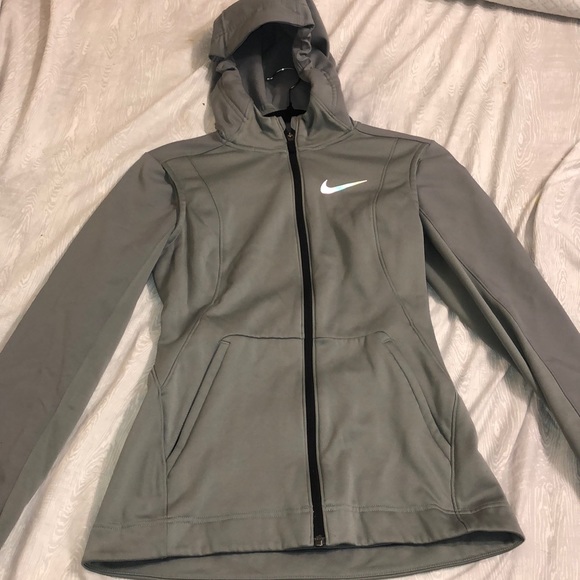 Nike Sweaters - Nike tech dri fit sweater